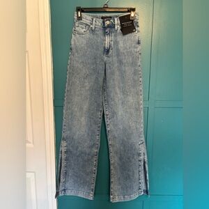 Banana Republic High Rise Wide Leg Jeans in Light Blue Size 25 Slits Up The Legs